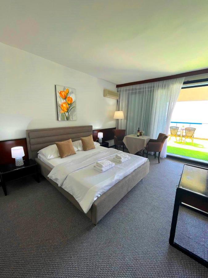 Corpus A - Hotel Albatros Ülgün Dış mekan fotoğraf
